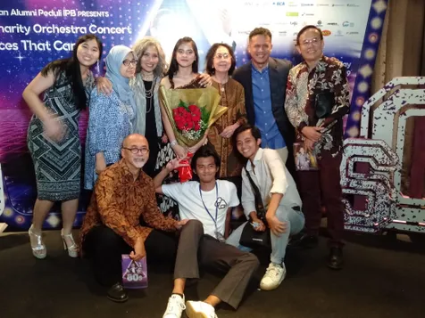 Gambar dari Tampil Di Charity Orchestra Concert, Ghaniyya Ghazi Memukau Penonton » 5c725932 f6e8 4812 9c36 638f3858195c 5c725932 f6e8 4812 9c36 638f3858195c » Tampil Di Charity Orchestra Concert, Ghaniyya Ghazi Memukau Penonton