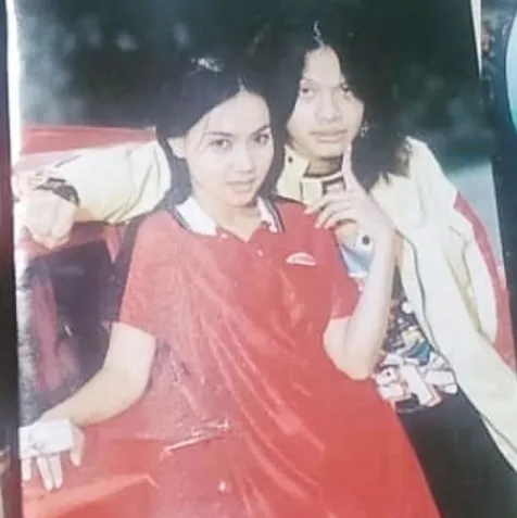 Unggah Foto Lawas