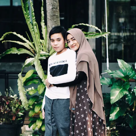 Seperti Kakak Beradik
