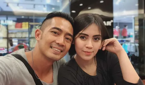 Yama Carlos dan Arfita Dwi Putri