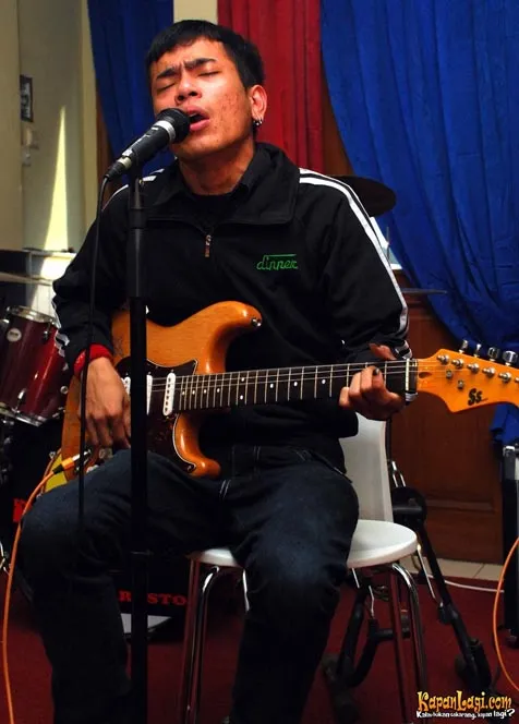 Mengawali Dunia Musiknya dari Jalanan