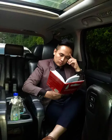 Dekat Dengan Seseorang Seperti Reino?