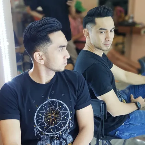 Dikabarkan Dekat dengan Chika Jessica, Ini 7 Potret Amec Aris Eks Drummer Lyla yang Kini Jadi Aktor FTV