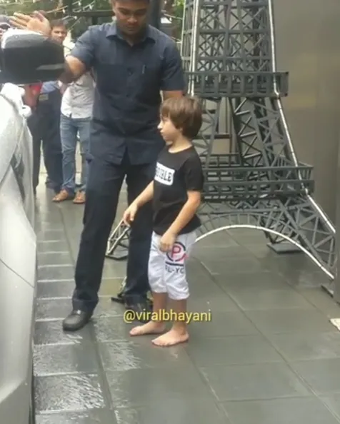 Dijemput Sopir dan Bodyguard