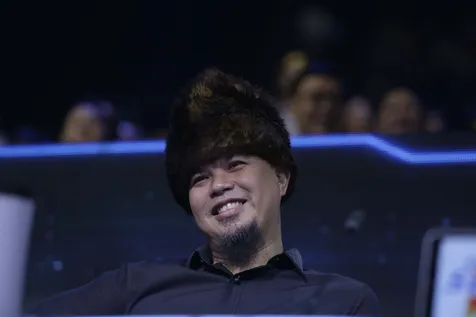 Ahmad Dhani Salah Tingkah?