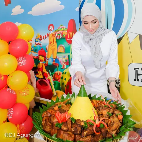 Amel Alvi Bakal Rilis Brand Hijab