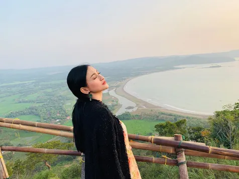 Amel Alvi
