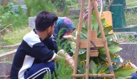 Irish Bella Tak Kuasa Tahan Tangis