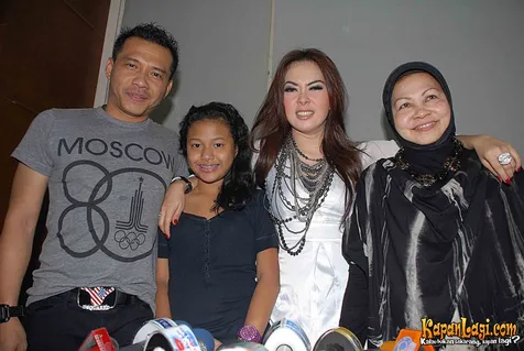 Transformasi Keluarga Anang, Tinggal di Ruko Hingga Bangun Kerajaan Bisnis