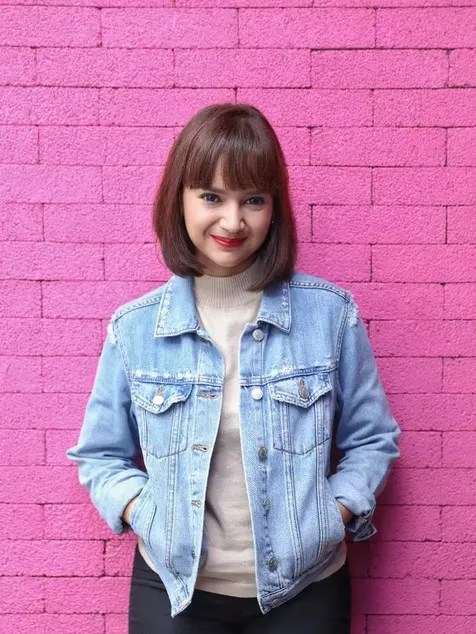 Diperankan oleh Angelica Simperler