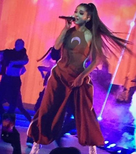 Masih belum diketahui apakah Ariana Grande akan melanjutkan konsernya di London pada 25 dan 26 Mei mendatang © instagram.com/mrnickynack