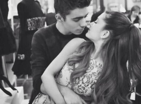 Ariana Grande dan Nathan Sykes saat masih bersama. Foto: J-14.com