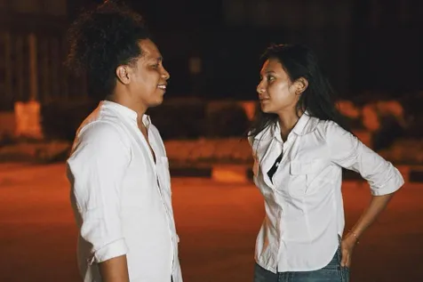 Indah Berubah, Awalnya Nggak Pernah Keluar Malam