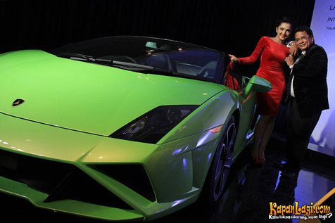 Ashanty Iri, anak Hotman dapat hadiah Lamborghini seharga 