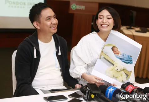 Ayu Dewi melahirkan pada Jumat (7/7) kemarin © KapanLagi.com®/Agus Apriyanto