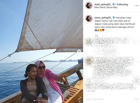 Ayu Disebut Kurang Rawat Wajah