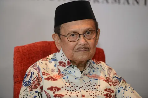 BJ Habibie Punya Masalah Jantung Sejak Muda