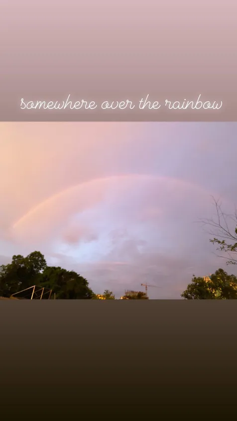 Unggah Foto Pelangi