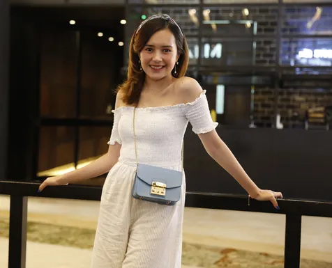 Adu Peran Dengan Debby Sahertian