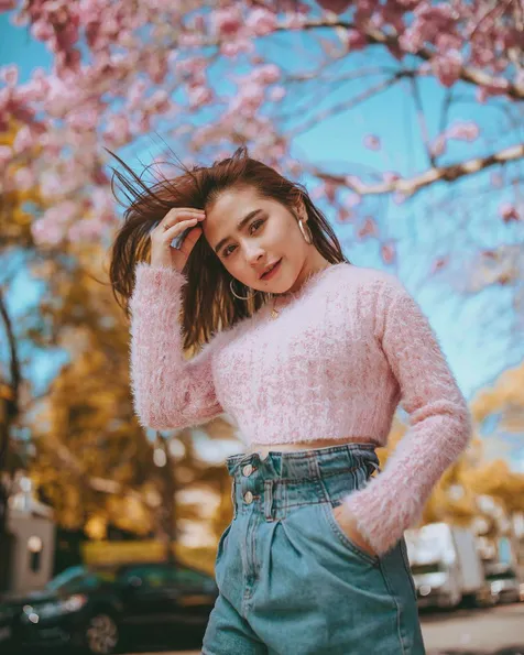 Prilly Latuconsina