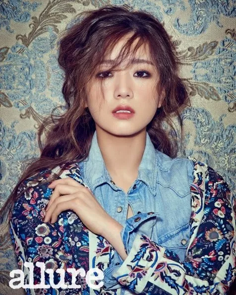 Bomi A PINK