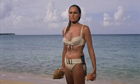 Honey Ryder (Ursula Andress)