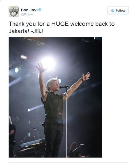 Jon Bon Jovi sangat tersanjung bisa diterima dengan baik lagi oleh publik tanah air © Twitter.com/Bon Jovi