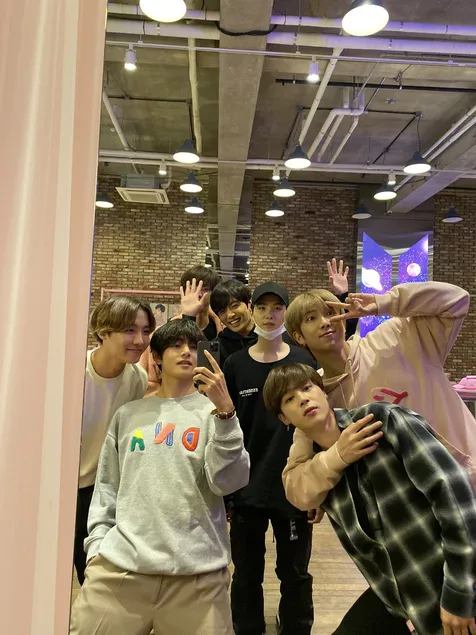 Foto dengan Caption Manis