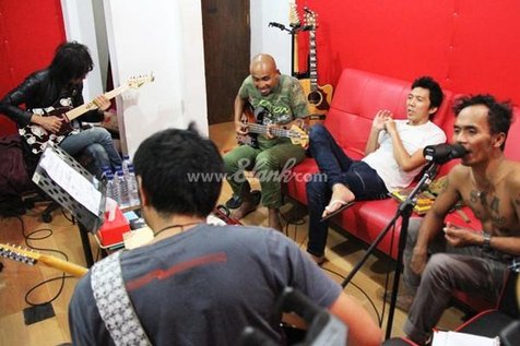 Slank tancap gas dengan persiapan album ke-21 ©twitter.com/slankdotcom