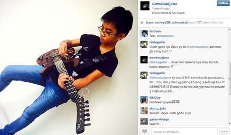 Devananda dan gitarnya, keren ya! @instagram/dewabudjana