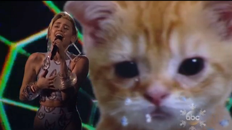 Penampilan Miley Cyrus di AMA 2013