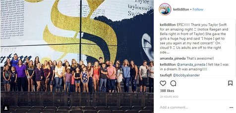 Ada 2000 anak beruntung yang dapat melihat konser privat dari Taylor. © Instagram.com/KelliDillon