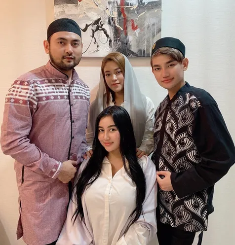 Rayakan Lebaran di Rumah Aja