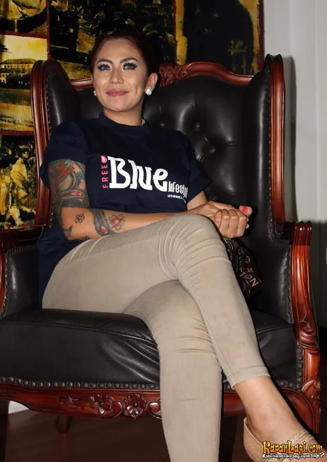 Cinta Penelope Pernah Pakai Tato