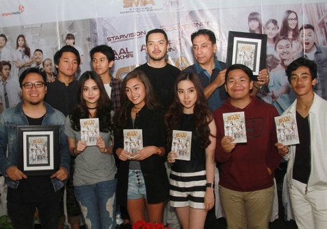 Ratusan Fans Cjr Serbu Perilisan Novel Ada Cinta Di Sma Kapanlagi Com