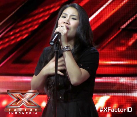 Clarisa Dewi © X Factor Indonesia Official Facebook