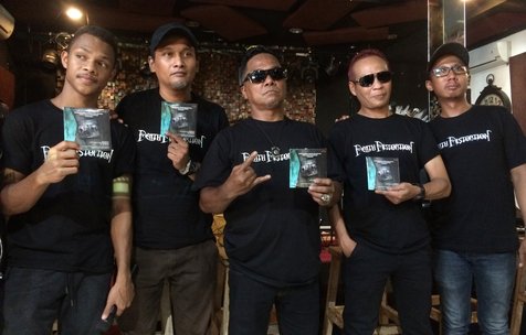 Nuansa yang lebih easy listening dipilih agar masyarakat lebih mudah menerima single baru Death Distortion © KapanLagi.com/Fikri Alfi Rosiyadi