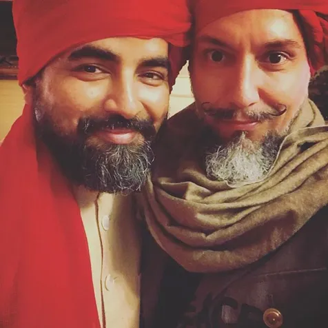 Sabyasachi Mukherjee Ikut ke Italia