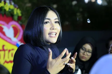 Ditawar Keluarga Menteri