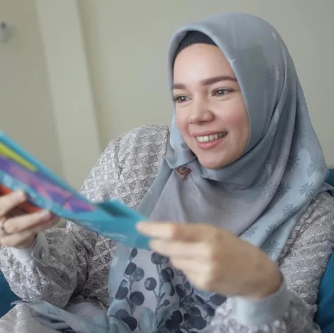 Dewi Sandra