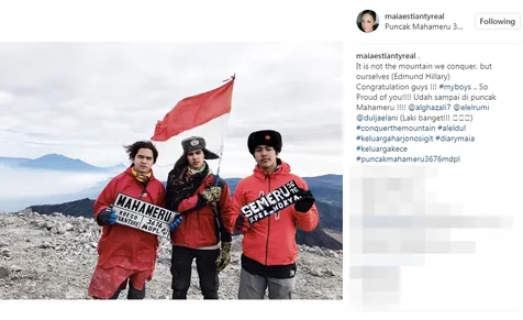 Maia juga bangga ketiga anaknya sampai Puncak Mahameru Šinstagram/maiaestiantyreal