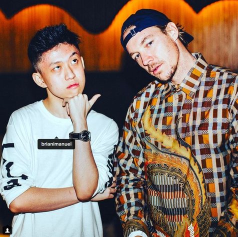 Rich Chigga bertemu salah satu idolanya, Diplo © Instagram.com