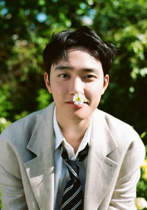 Melejit! D.O EXO Dominasi Tangga Lagu Global dengan Album Solo Pertama 'Empathy'