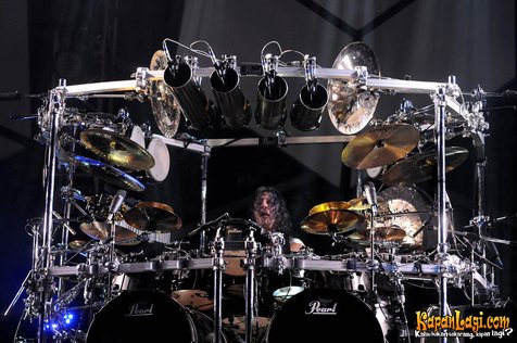 Mike Mangini @KapanLagi.com