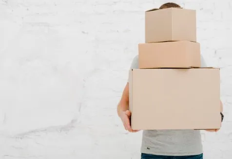 Menerima Paket Tanpa Melakukan Kontak