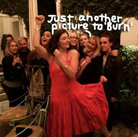 Hapus Foto Bareng Katy Perry Ellie Goulding Takut Taylor Swift Kapanlagi Com