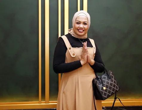 Curhatan Elly Sugigi