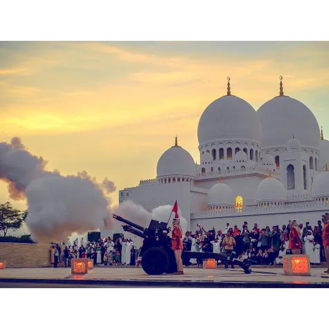 Menembakkan Meriam (Arab Saudi)