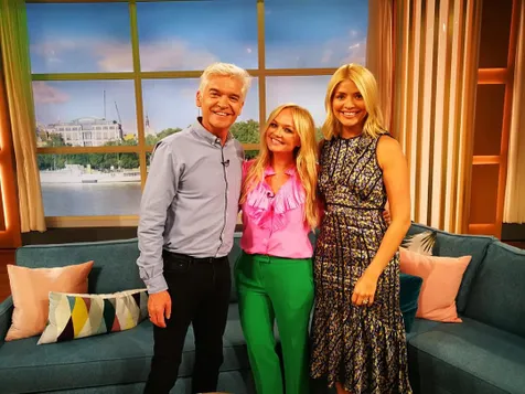 Gambar dari Emma Bunton Kembali Ke Studio Dan Merekam Lagu Solonya! » emma bunton soloist instagram com emmaleebunton emma bunton soloist instagram com emmaleebunton » Emma Bunton Kembali Ke Studio Dan Merekam Lagu Solonya!
