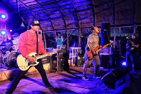 Penampilan Endank Soekamti di kulfest © KapanLagi.com/Mathias Purwanto